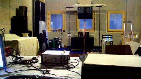 DIY line array built using FaitalPro loudspeakers and two RCF 18" subwoofer #2