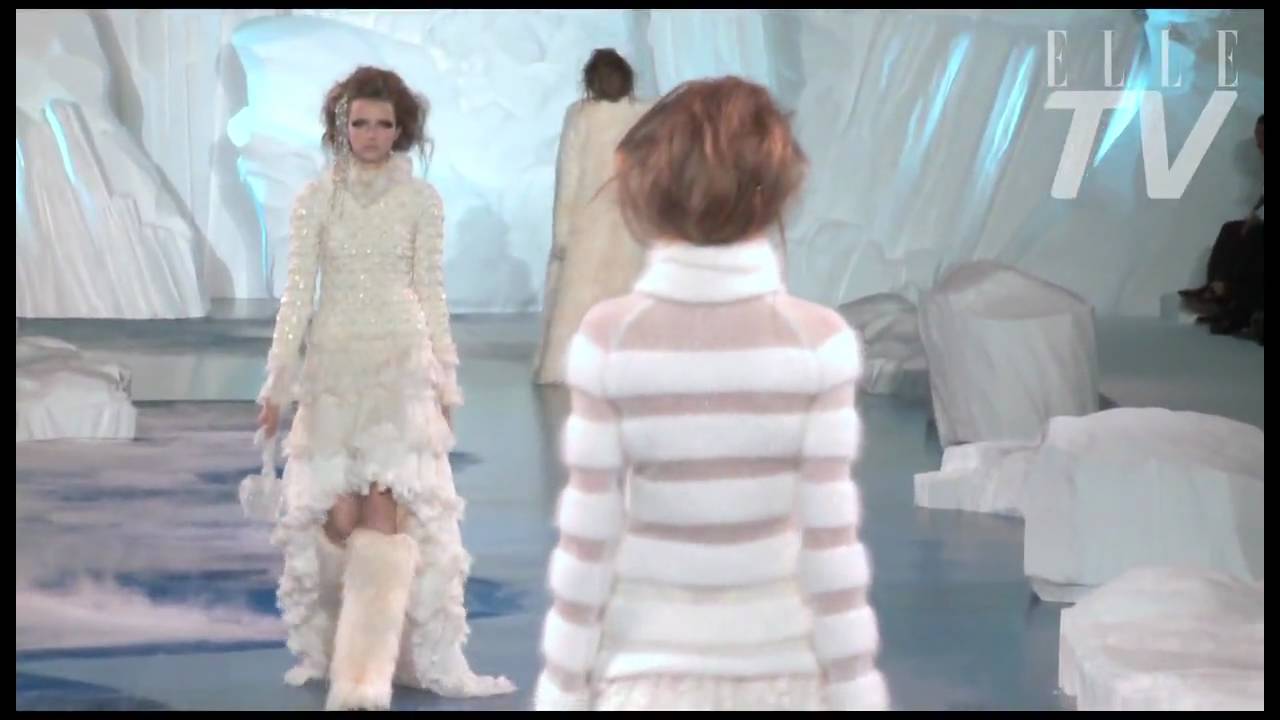 ELLE TV JAPAN】シャネル コレクション 2010/2011年秋冬 - YouTube