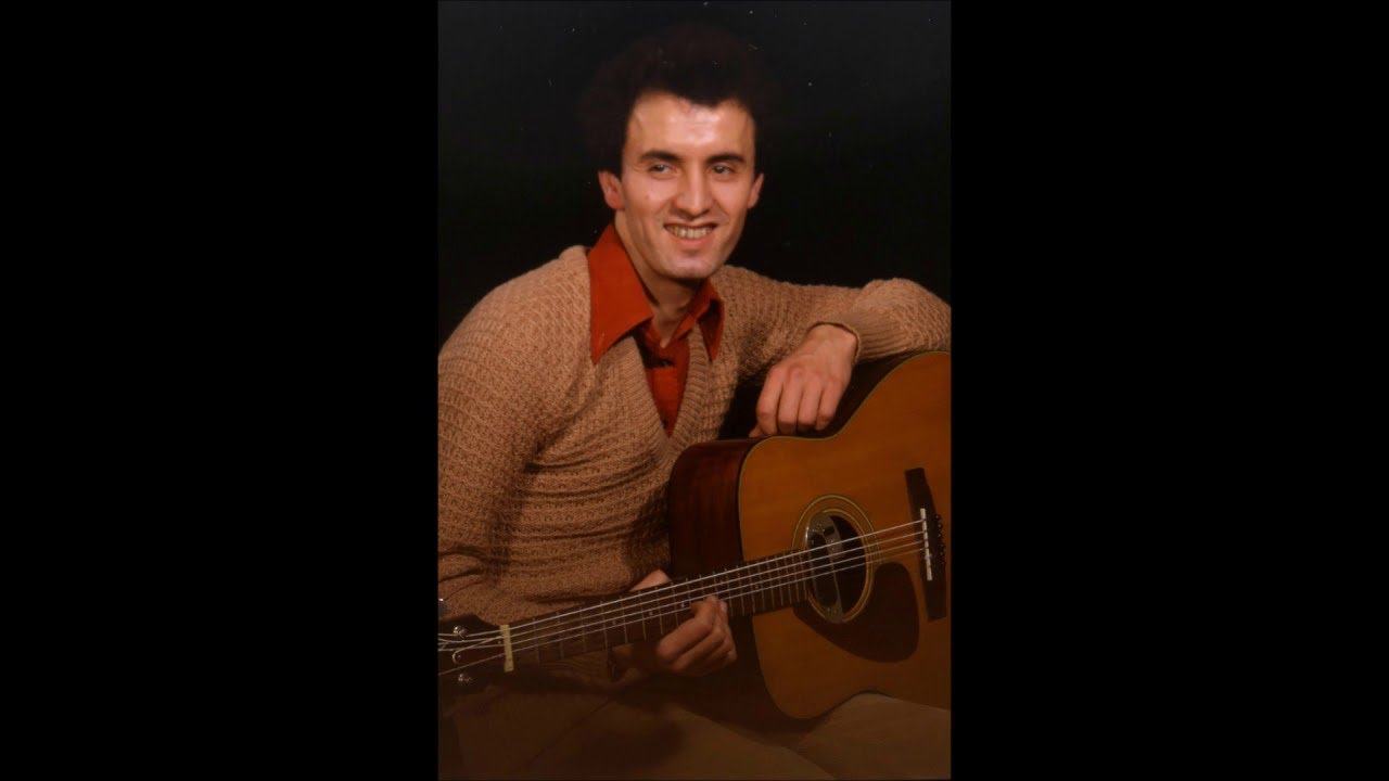 Slimane Azem & Mouloud Azem : "Amouloud Akhouya" (1980).