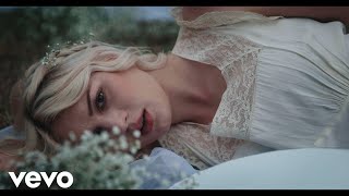 Sarah Cothran - I'm Here (Official Music Video)