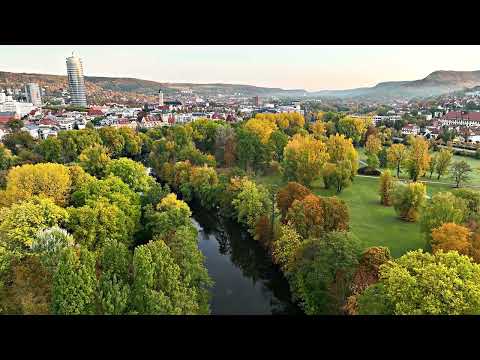 Die Saale im herbstlichen Jenaer Paradiespark 