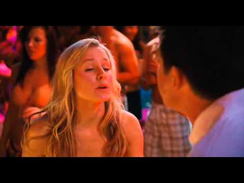 Kristen Bell Couples Retreat_15