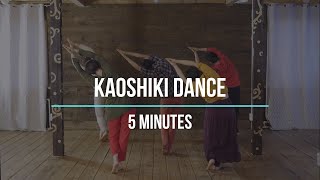 Kaoshiki dance from the back. Slow pace. Dance together for 5 minutes