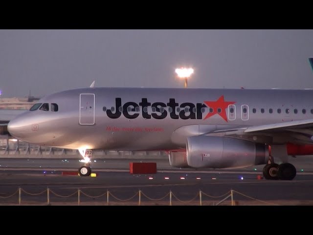 JetstarJapan　A320 JA02JJ 1:400 JetStar Japan Airbus A320-200 Reg# JA02JJ Phoenix 10658