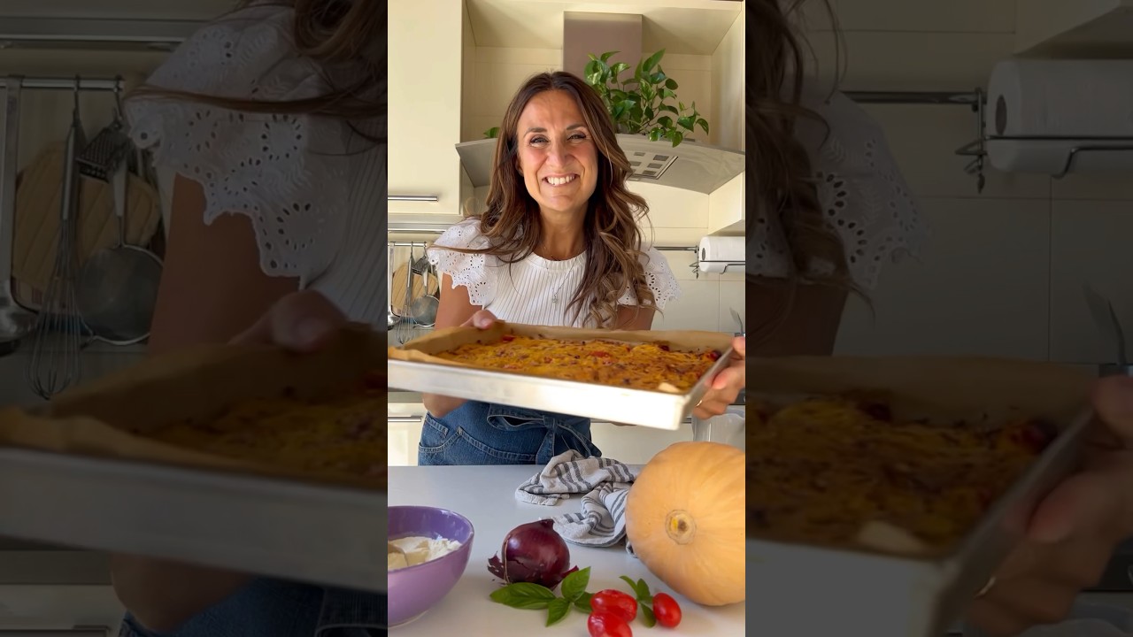 Focaccia Sarda alla zucca 🎃 Sa coccoi e Corcoriga - YouTube