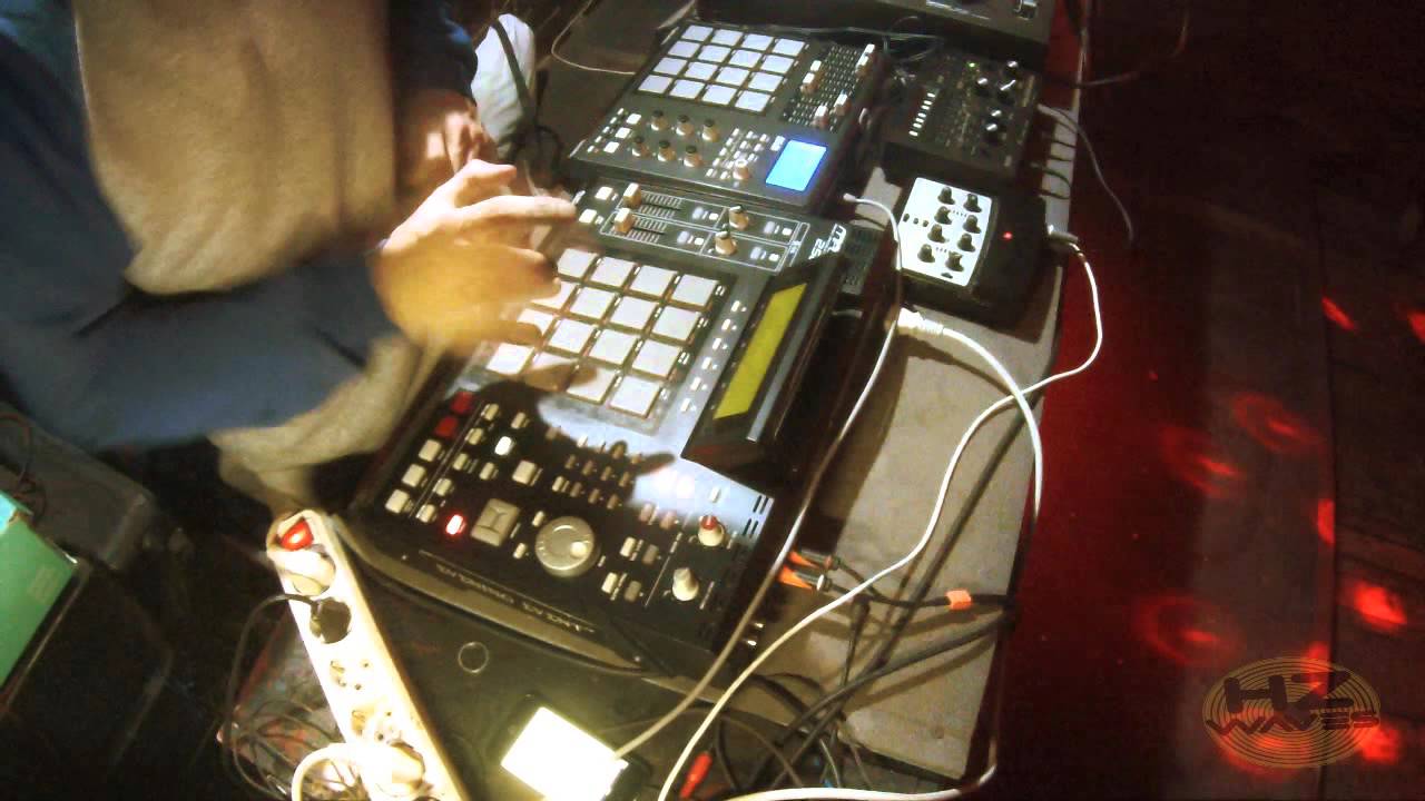 Langolier - Live in AlfaBar (Part 2)