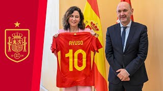RAFAEL LOUZÁN meets with ISABEL DÍAZ AYUSO, President of the Community of Madrid | RFEF - YouTube