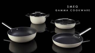 Video: Smeg CKFF2801BLM Nero 50's Style Cookware Padella 28cm 2,8L Antiaderente