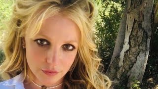 Britney Spears dances Señorita by Camila and Shawn in her new Instagram post