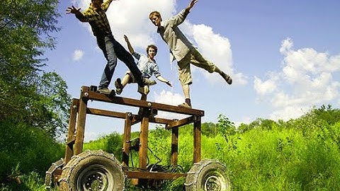 Global Village Construction Set in 2 Minutes