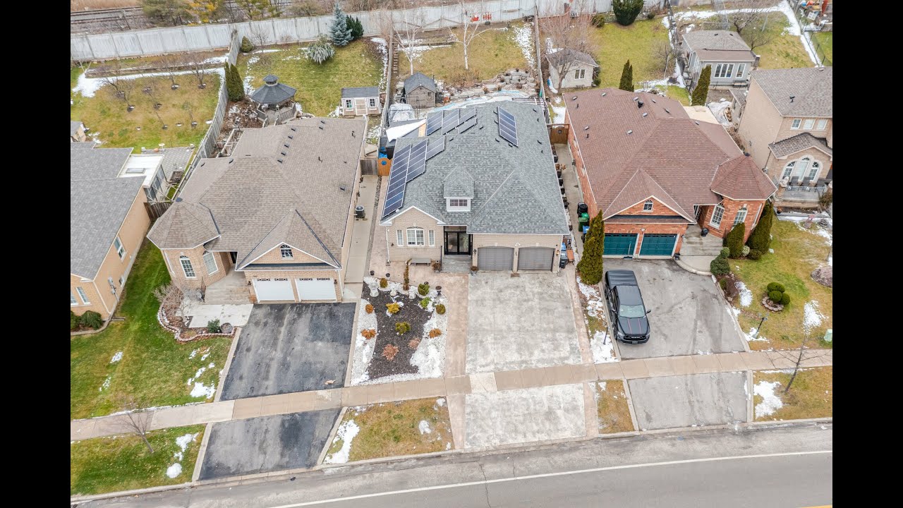 190 Landsbridge Street, Bolton Home for Sale Real Estate Properties