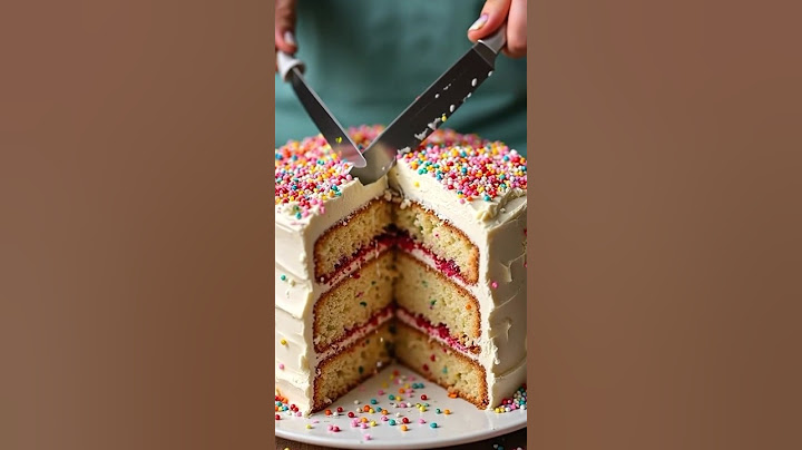 Cake That Laughs When Cut🤣 awkward laughter from the cake #shorts