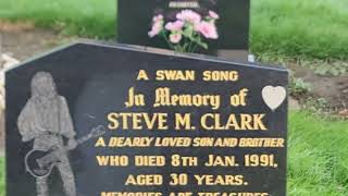 Visiting the grave of the legendary Steve Clark of Def Leppard in Sheffield