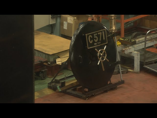 4K】京都鉄道博物館 解体されたC571号機、止まっていた時間が動き出し