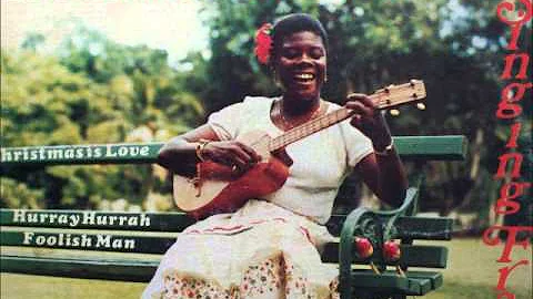 Singing Francine - Ay Ay Maria