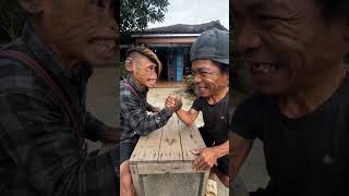 idol và anh ba vật tay 💪#splinh  #funny