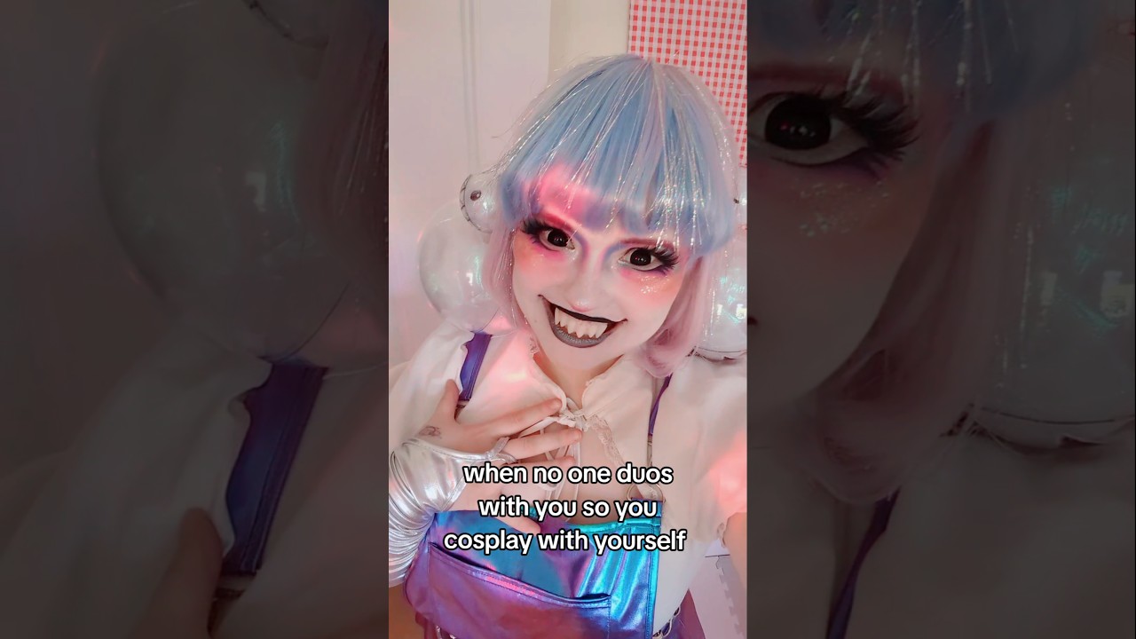 it's funny how much contacts change #cosplay #tadc #theamazingdigitalcircus #caine #bubble #fypシ