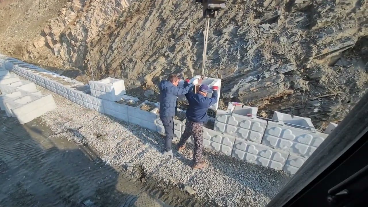 겨울 새벽을 울리는 중장비기사님들 즐거운명절 보내세요^^