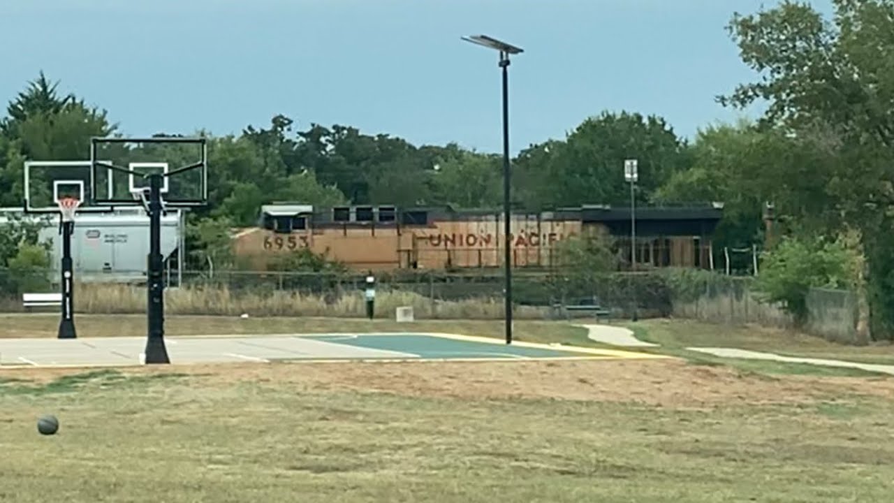 UP 6953 (AC6000CW) at James Snodgrass Park (Boyd, TX August 20, 2022) YouTube