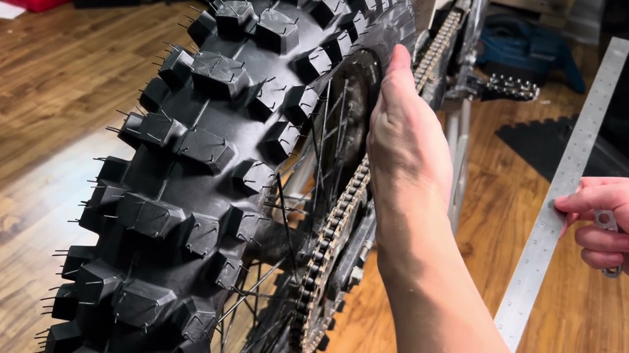 New tire on the market, testing the Pivotrax EXP 100/100-18 gummy