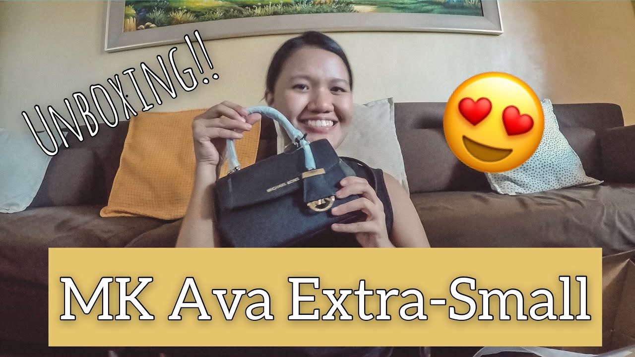 UNBOXING: Michael Kors Extra Small Ava Crossbody…what fits? 