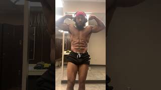Son Vs Dad 🤔 FLEX OFF!!! 💪🏾 #flex #bodybuilding #shorts #beginners