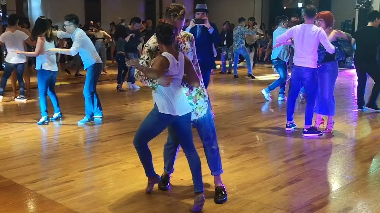 Magna Gopal & Jonatha Casarin Salsa Dancing | Mujer Erotica | Taiwan Salsa Carnival