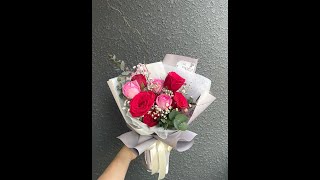 Rosu / Le Thistle Fleuriste Fresh Flowers Bouquet Series with Red & Pink Roses & Baby Breaths