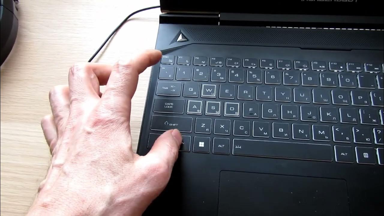 How to replace a broken laptop screen in 2020 (With images) Laptop screen, Lapto
