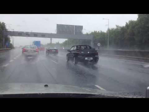 Video: Wie man die Mautgebühren auf der Ringautobahn M50 in Dublin bezahlt