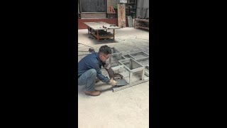 Electric custom vehicles can only be welded and assembled on one side, which is time-consuming and