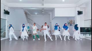 La Fiesta (Marengue) - Line Dance / Choreo by Jun Andrizal & Yanti Artiyanti (INA)