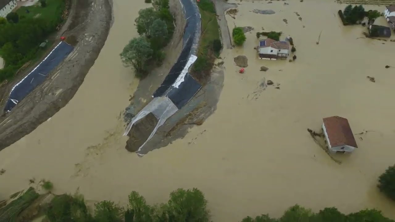 Alluvione in Emilia Romagna. il fiume Lamone ha rotto la diga nello stesso punto! [video drone]