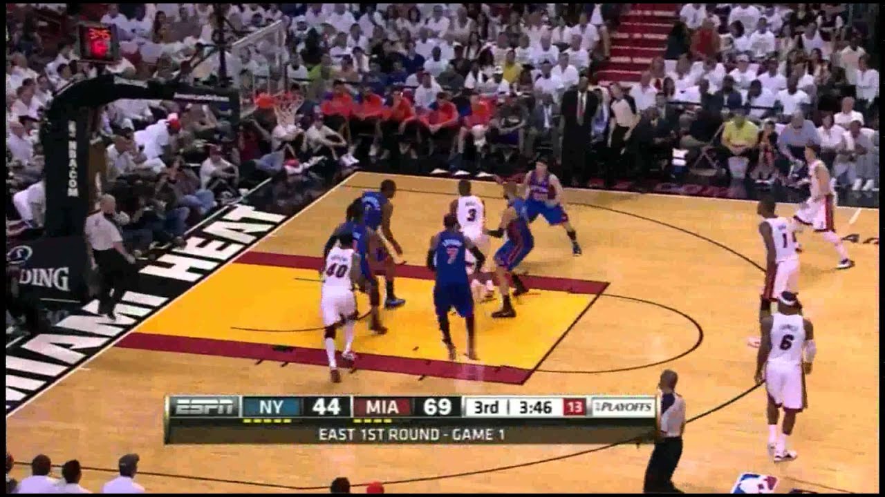 Dwyane Wade 19 points (2 sick dunks and nice reverse) vs New York Knicks game 1 playoffs 2012.04.28