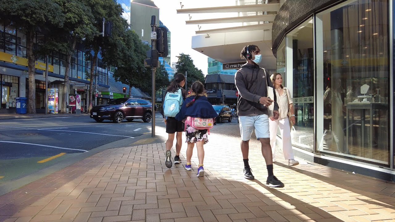 (4k) DJI Pocket 2 Autumn Walk. Wellington CBD, New Zealand | April 2022.