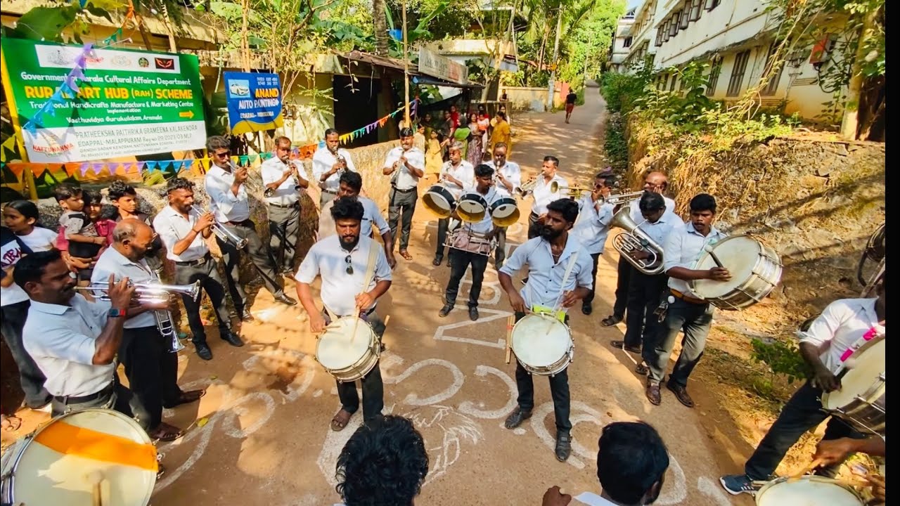 Oru Vallam Ponnum Poovum Song | Kairali Nariparambu | Minnaram | MG Sreekumar | @Edappal 2024