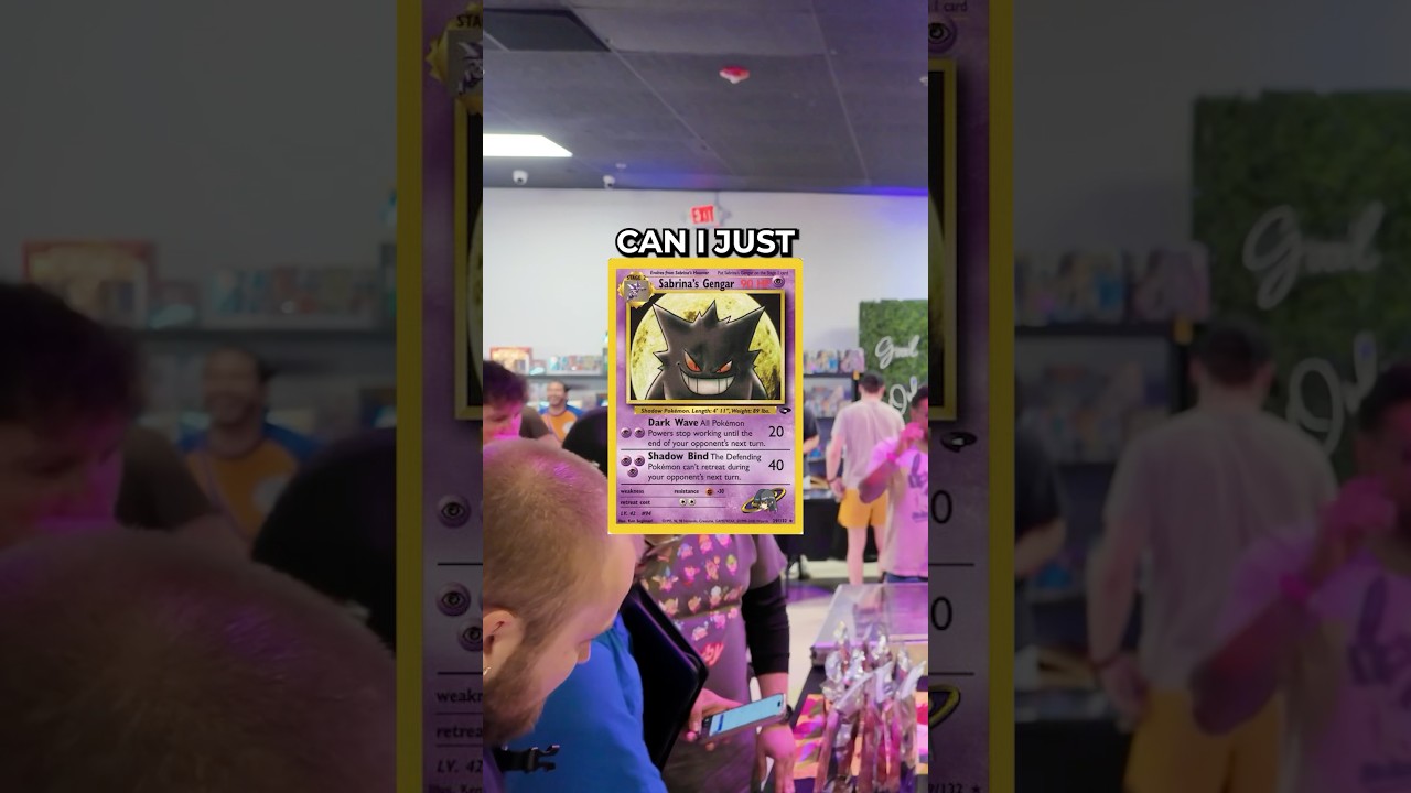 Always check the conditions of your cards 🙄 Classic vendor L #pokemon #vendorpov #cardshow #gengar