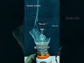 破了的灯泡放进液氮里 为什么还能持续发光 科普 趣味实验 破了的灯泡放进液氮里 为什么还能持续发光 科普 趣味实验