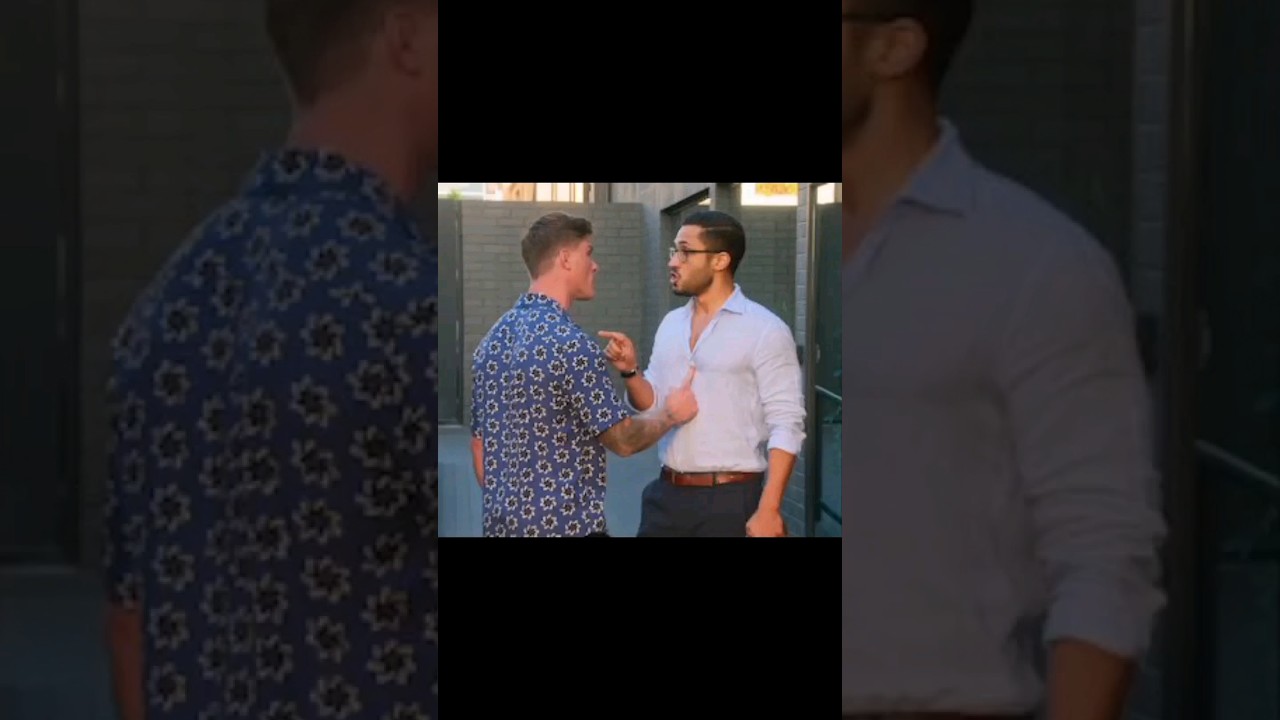 Trade Austin gets exposed by Sean 4 flirting w/him & suggesting a 3 some. 