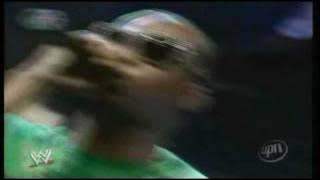 Three 6 Mafia WWE Live Performance 2006 (Introducing Mark Henry) - Some Bodies Gonna Get It
