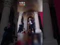 Hegedűs Zsolt a Parlament lépcsőjén ismételte meg elhíresült táncát