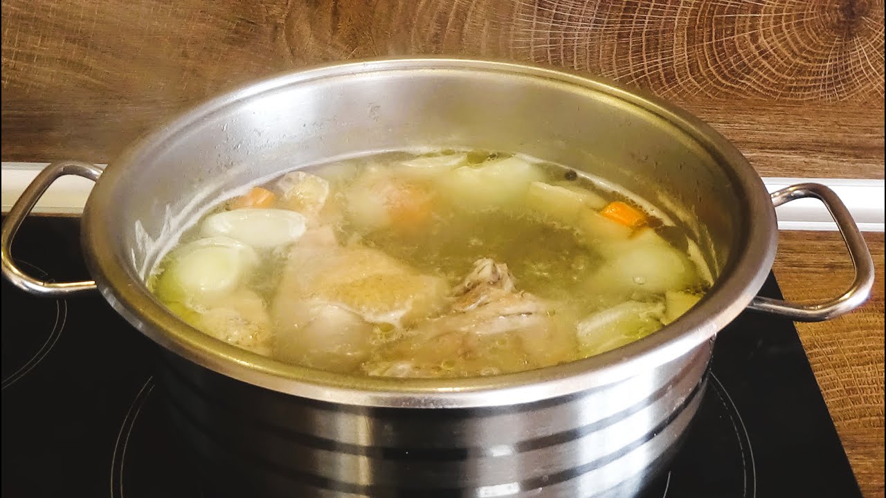 Как приготовить потрясающий домашний куриный бульон