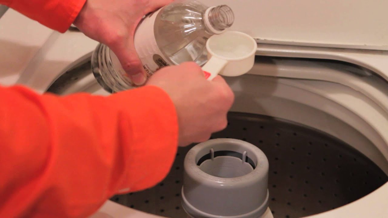 How to Put Vinegar in Clothes Detergent : Home Cleaning Forever