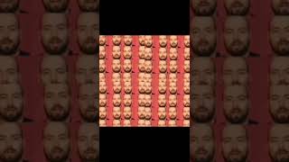 Adamın Biri Gülmüş