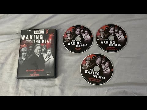 Opening to Waking the Dead: The Complete Season One and Pilot Episode 2006 DVD (All Three Discs)