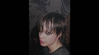 Crystal Castles - Mute