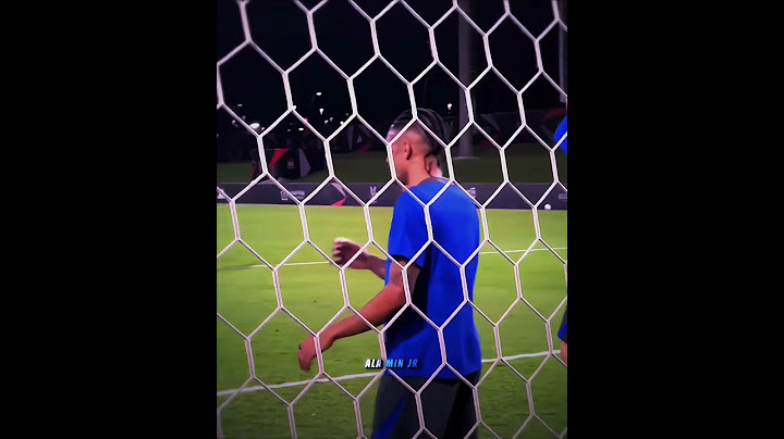 GK 🧤Raphinha 😂 #raphinha #barcelona #brazil #football #edit #footballteam #neymar