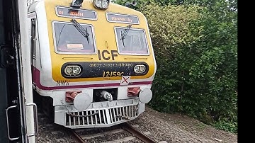 high speed local train race // high speed local train parallel race