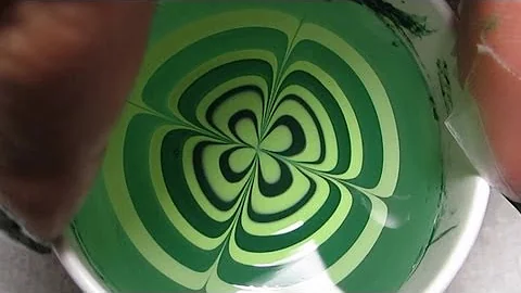 Four Leaf Clover | Water Marble March 2012 #6 | DIY Nail Art Tutorial