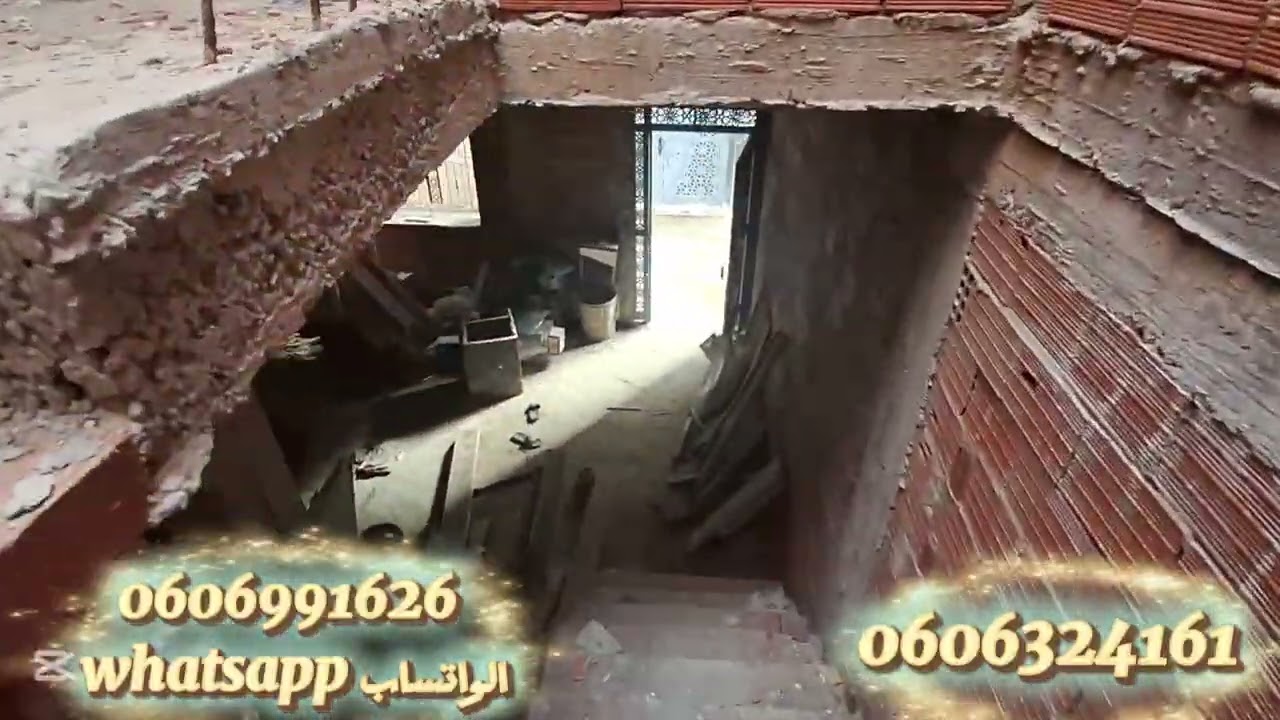 دار 55متر ملكية 2طبقات مبنية بالرخصة واصلا الماء والضوء والطريق في طنجة 